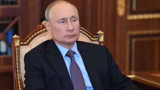 Makundi haya yanasemekana kuwa yanalinda sera ya Putin ya kigeni