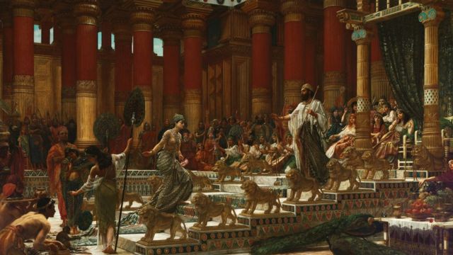 Lukisan Edward Poynter dari 1890an, Kunjungan Ratu Sheba ke Raja Solomon, adalah salah satu contoh 'whitewashing'.