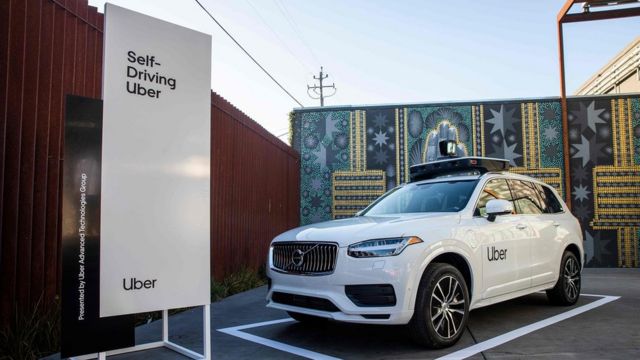 Veículo autônomo da Uber exposto em evento da empresa em setembro, na Califórnia