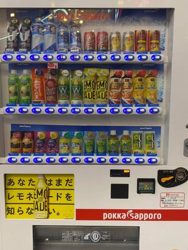 Máquina de refrigerante com guaraná