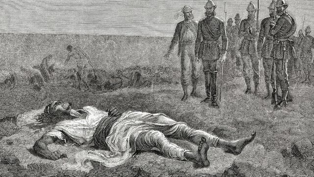 El ejército británico encuentra el cuerpo de Teodoro después de su suicidio.