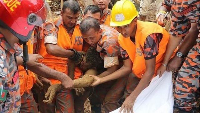 গত মাসে পাহাড় ধসে মারা যায় দেড়শোর বেশি মানুষ।