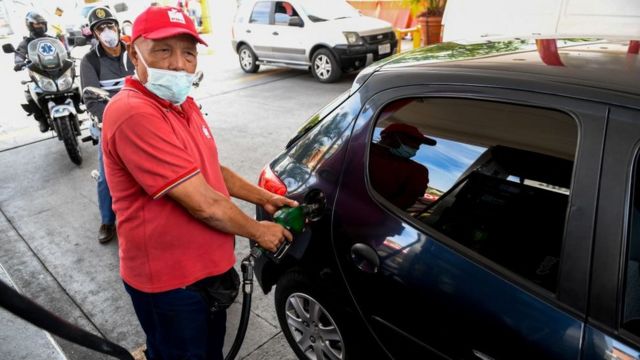 Auxiliar de gasolinera en Venezuela