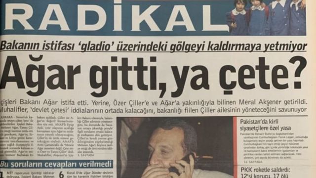 Susurluk skandalı Mehmet Ağar'ın İçişleri Bakanlığı'ndan istifa etmesine sebep olmuştu