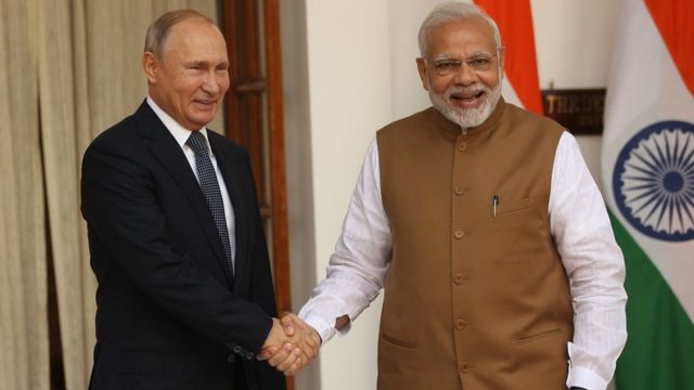 President Vladimir Putin with Indian Prime Minister Narendra Modi in Delhi, 2018