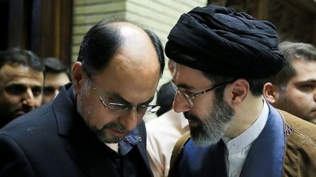 مجتبی خامنه ای فرزند رهبر ایران و وحید حقانیان (سمت چپ)