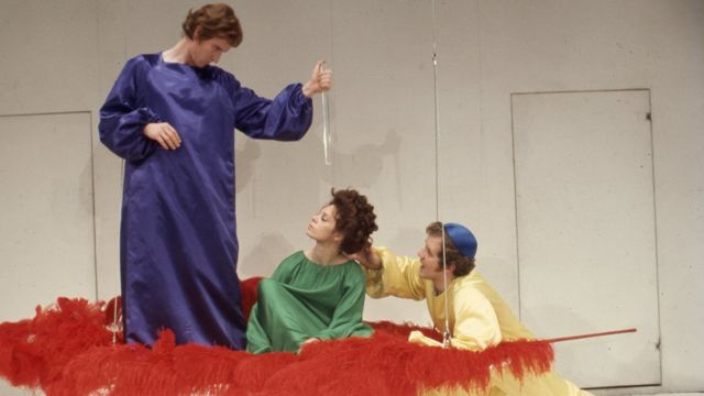 Sara Kestelman Alan Howard in Peter Brook's A Midsummer Night's Dream, 1970, Photo by Reg Wilson