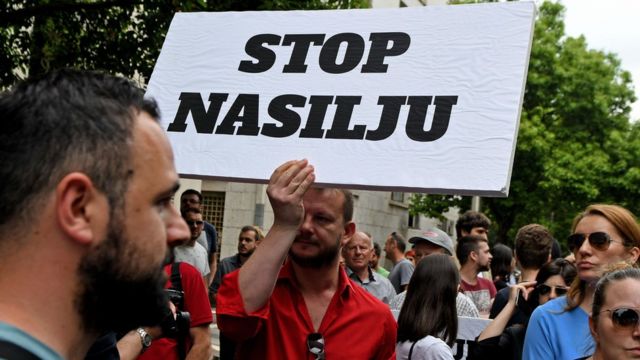 Protest novinara u Podgorici, 9. maj 2018.