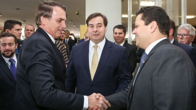 Supremo decidiu barrar reeleição dos presidentes Rodrigo Maia (Câmara) e Davi Alcolumbre (Senado)