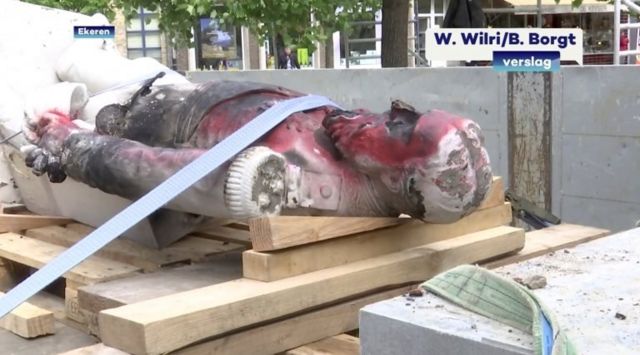 Ekeren'de tahrip edilen 2. Leopold heykeli