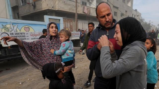 ガザ地区の死者2万人超とハマス 停戦交渉続くが行方不透明 - BBCニュース