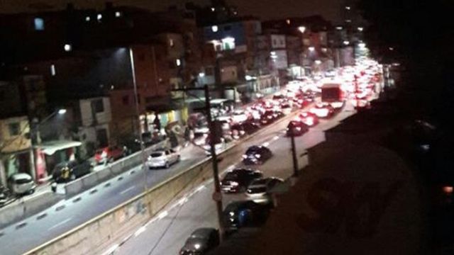 Trânsito na região de Heliópolis