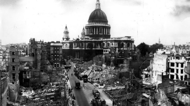 Лондон после германского налета