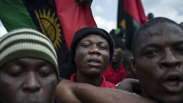 Des partisans des peuples indigènes du Biafra (IPOB) lors des commémorations du 50e anniversaire du début de la guerre.