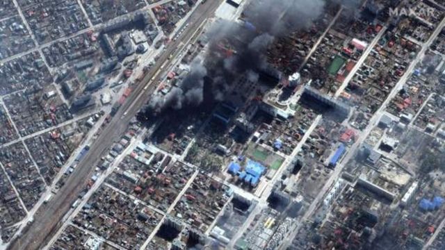 乌克兰居民区被轰炸