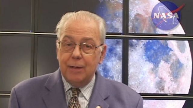 El científico de la NASA, David Morrison