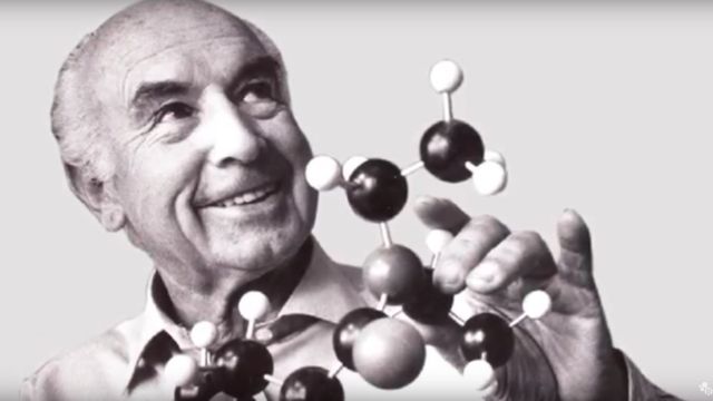El químico suizo Albert Hofmann, que sintetizó el LSD en 1943.