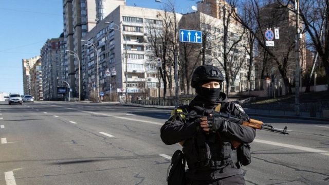 Policía en Ucrania.