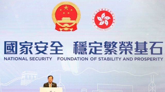 中国国务院港澳事务办公室主任夏宝龙在香港全民国家安全教育日活动上致辞（新华社图片16/4/2023）