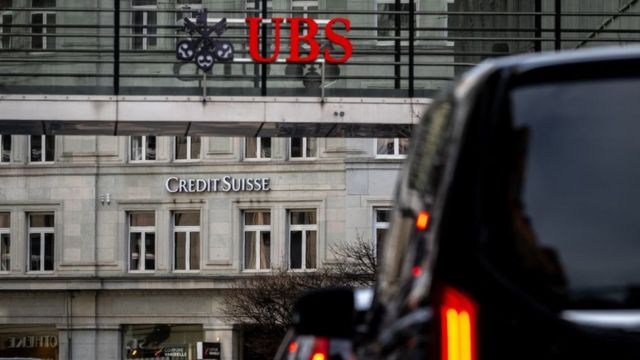В Швейцарии два банка-гиганта: UBS и Credit Suisse. Никто не хочет, чтобы остался один, но все к этому идет