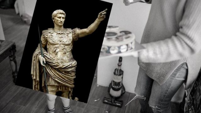 Image of a statue of Emperor Augustus.