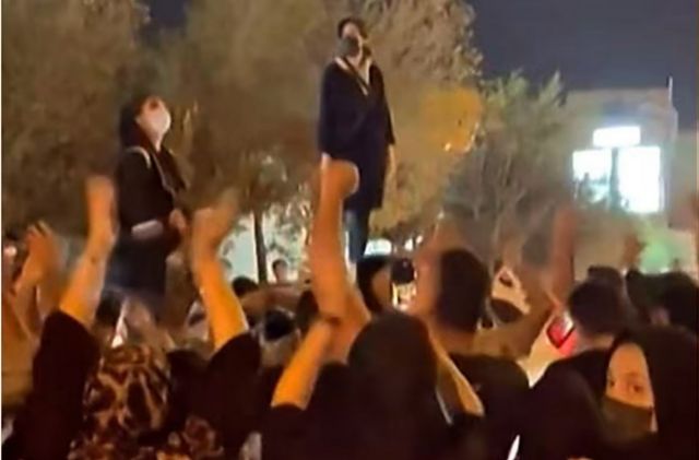 مظاهرات نسائية في إيران