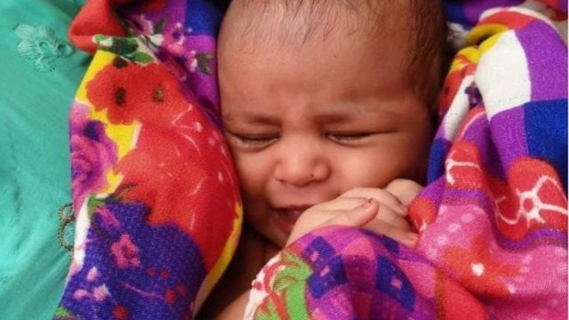 Mtoto huyo mwenye umri wa siku 21 amepelekwa hospitalini