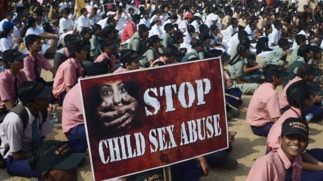 Manifestación contra el abuso infantil