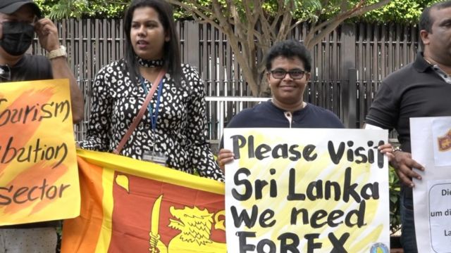 இலங்கை நெருக்கடி: சுற்றுலாத் துறையின் நிலை என்ன?