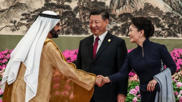 محمد بن راشد آل مكتوم، حاكم إمارة دبي، مع رئيس الصين 26 أبريل/نيسان