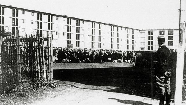 O campo de concentração de Drancy, perto de Paris