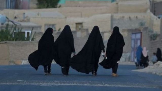 تواجه النساء في أفغانستان مستقبلا مجهولا