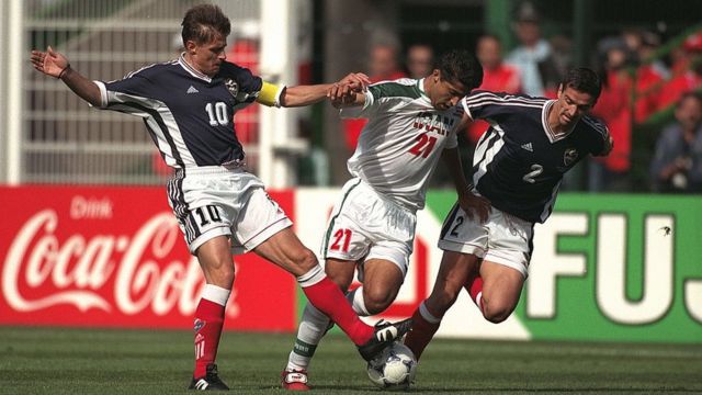 ایران در نخستین مسابقه‌اش در جام جهانی ۱۹۹۸ با یک گل از یوگسلاوی شکست خورد