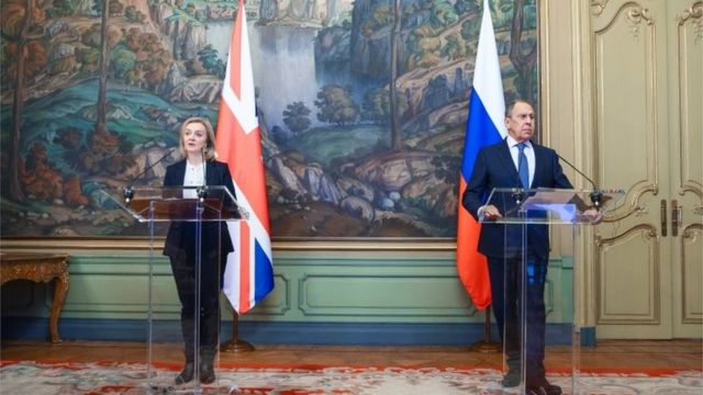 Liz Truss and Sergei Lavrov