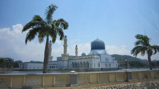 masaajidka Kota Kinabalu