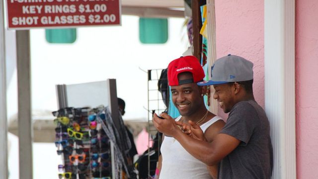 Jovens em Bahamas
