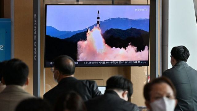 Foto d'archivio di un test missilistico nordcoreano.