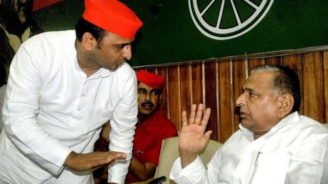 मुलायम सिंह और अखिलेश यादव