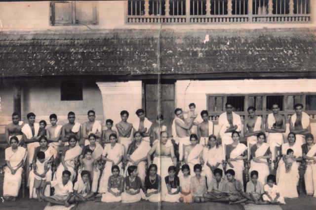 Remembering the golden days of Kathakali - BBC News