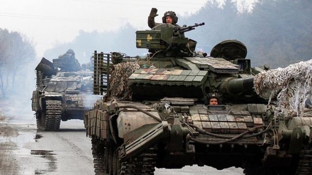 Война на Украине, день второй. Фотографии - BBC News Русская служба