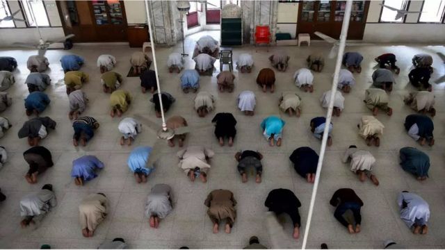 Des musulmans en train de prier