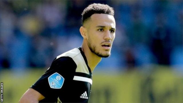 Noussair Mazraoui avait la possibilité de choisir entre le Maroc et la Hollande.