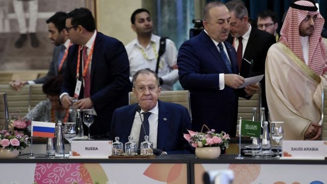 Toplantıda Rusya Devlet Başkanı Vladimir Putin'i, Dışişleri Bakanı Sergey Lavrov temsil edecek