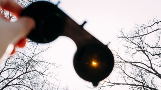 சூரிய கிரகணம்