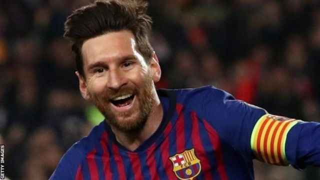 Messi iyo Ronaldo ayaa lagu muransan yahay isbarbardhiggooda