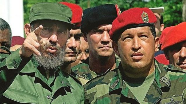 Fidel Castro ao lado de Hugo Chávez