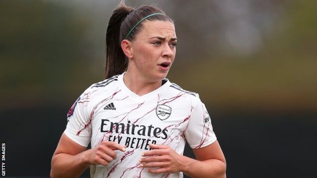 Katie McCabe: Arsenal winger signs new long-term deal - BBC Sport