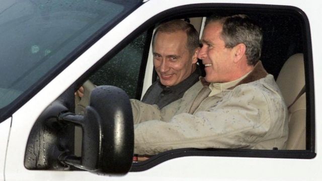 George Bush y Vladimir Putin en Texas