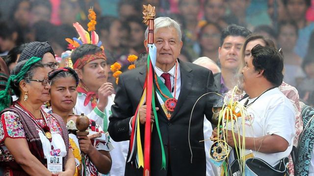 Toma De Protesta De Amlo Andrés Manuel López Obrador Saca Su Parte Más Indigenista En La Fiesta 5146