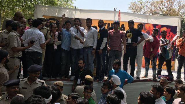 एसएससी, एसएससी पेपर, एसएससी विरोध प्रदर्शन